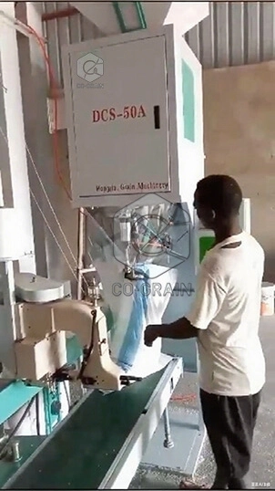 Moulin à riz 30TD au Malawi