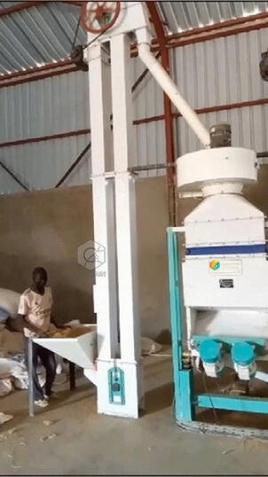 Moulin à riz 30TD au Malawi